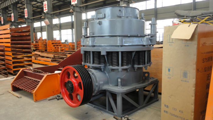 礦山機(jī)械設(shè)備之圓錐破碎機(jī)