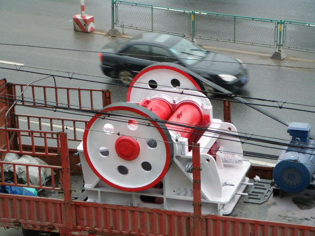 單段顎式破碎機(jī)發(fā)貨組圖