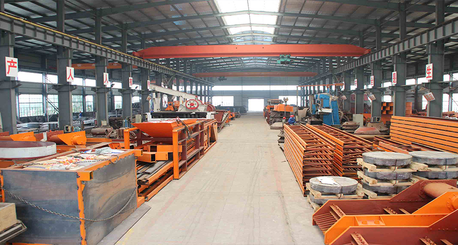 黑白礦機(jī)圓錐破碎機(jī)生產(chǎn)廠